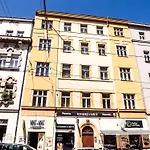 R2 Letna Rooftop Retreat Prague